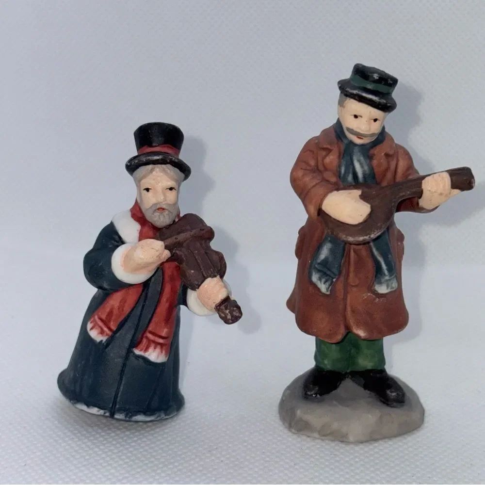 Vintage Lemax Victorian style Holiday Carolers Figurine Set of 4 - Picture 6 of 12